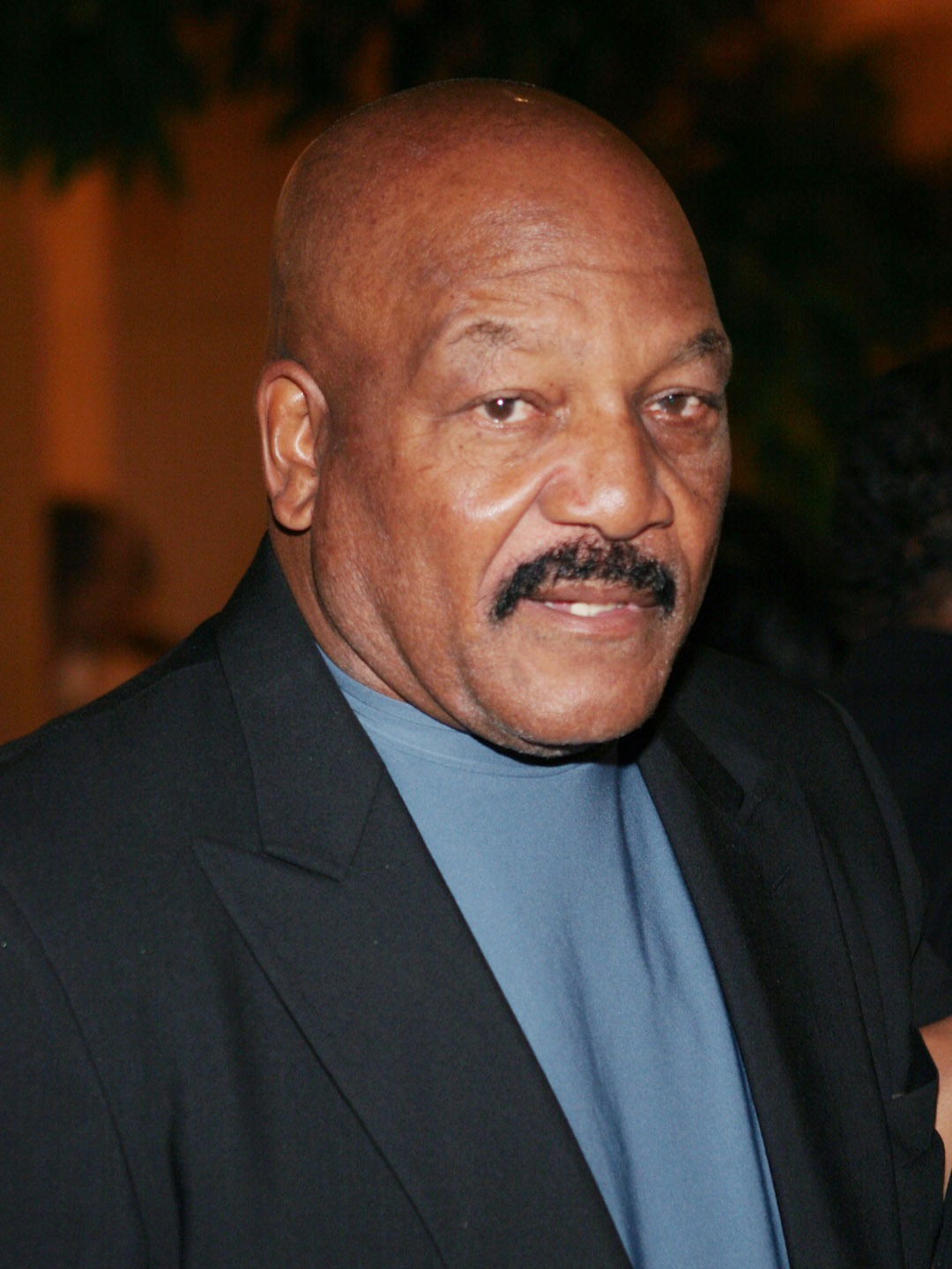 How tall is Jim Brown?